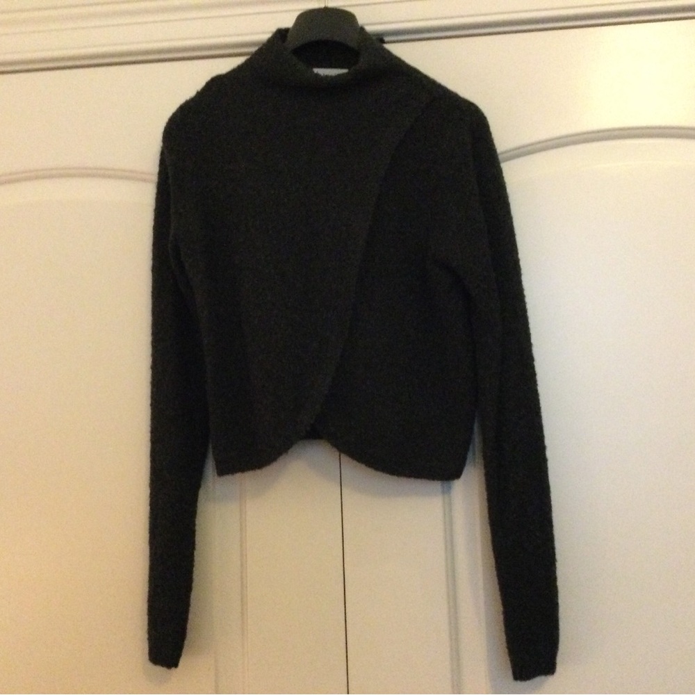 Leith Boucle Wool Blend Asymmetric Criss Cross Front Crop Sweater Size M